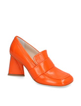 STRATEGIA Lackleder Pumps