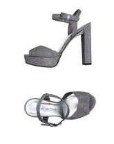 STUART WEITZMAN Sandalen