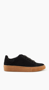 Trend-Sneaker aus softem Veloursleder