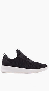 Trend-Sneaker aus leichtem Mesh