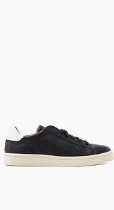 Sportiver Sneaker aus veganer Produktion