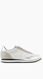 Sportiver Sneaker im Material-Mix