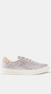 fashion lace up