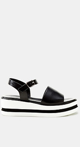 Plateau-Sandale mit Leder-Riemen