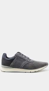 Schnürsneaker aus Leder, mit Mesh-Einsatz
