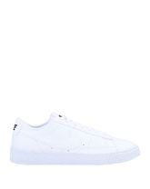 NIKE Low Sneakers & Tennisschuhe