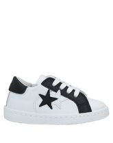 2STAR Low Sneakers & Tennisschuhe