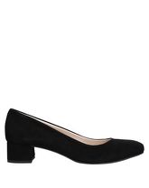 LUISA B. Pumps