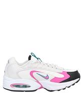 NIKE Low Sneakers & Tennisschuhe