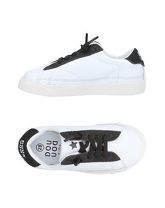 DOUUOD Low Sneakers & Tennisschuhe
