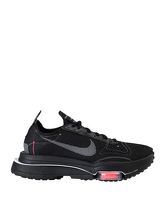 NIKE Low Sneakers & Tennisschuhe