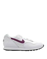 NIKE Low Sneakers & Tennisschuhe