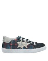 2STAR Low Sneakers & Tennisschuhe