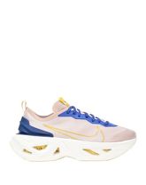 NIKE Low Sneakers & Tennisschuhe