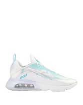 NIKE Low Sneakers & Tennisschuhe