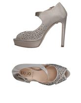 LIU •JO Pumps