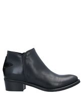 JUST JUICE Ankle Boots