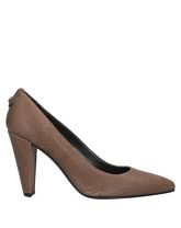 STUART WEITZMAN Pumps