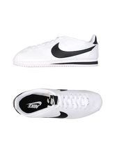 NIKE Low Sneakers & Tennisschuhe