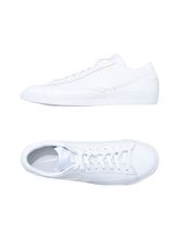 NIKE Low Sneakers & Tennisschuhe