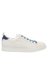 GUESS Low Sneakers & Tennisschuhe