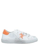 2STAR Low Sneakers & Tennisschuhe