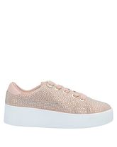 GUESS Low Sneakers & Tennisschuhe