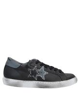 2STAR Low Sneakers & Tennisschuhe