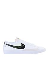 NIKE Low Sneakers & Tennisschuhe