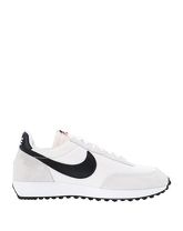 NIKE Low Sneakers & Tennisschuhe