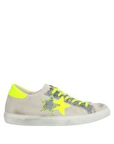 2STAR Low Sneakers & Tennisschuhe