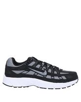 NIKE Low Sneakers & Tennisschuhe