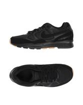 NIKE Low Sneakers & Tennisschuhe