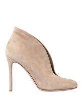 GIANVITO ROSSI Pumps