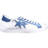 2 Stars  Sneaker 2202