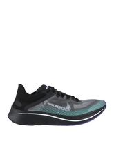 NIKE Low Sneakers & Tennisschuhe