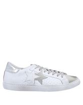 2STAR Low Sneakers & Tennisschuhe