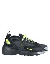 NIKE Low Sneakers & Tennisschuhe