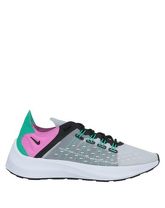 NIKE Low Sneakers & Tennisschuhe