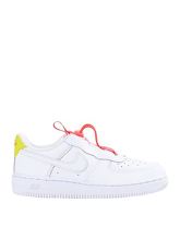 NIKE Low Sneakers & Tennisschuhe