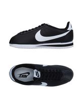 NIKE Low Sneakers & Tennisschuhe