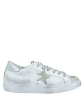 2STAR Low Sneakers & Tennisschuhe