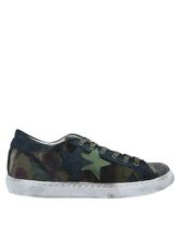 2STAR Low Sneakers & Tennisschuhe