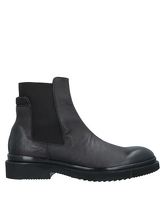 EXIBIT Stiefeletten