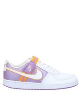 NIKE Low Sneakers & Tennisschuhe