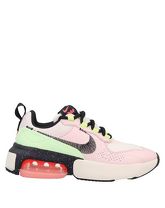 NIKE Low Sneakers & Tennisschuhe