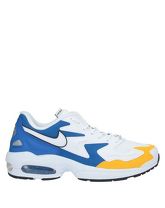 NIKE Low Sneakers & Tennisschuhe