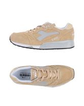 DIADORA Low Sneakers & Tennisschuhe