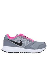 NIKE Low Sneakers & Tennisschuhe