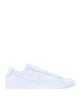 NIKE Low Sneakers & Tennisschuhe